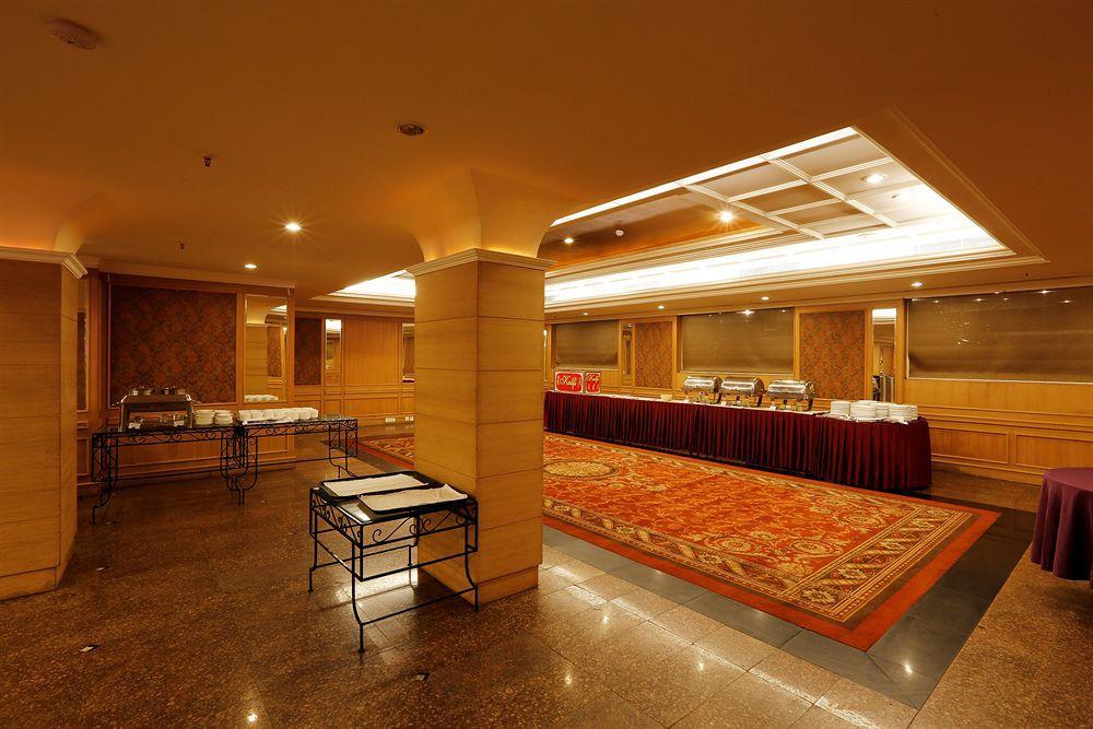 Townhouse 517 La Sapphire Near Delhi Airport Otel Yeni Delhi Dış mekan fotoğraf