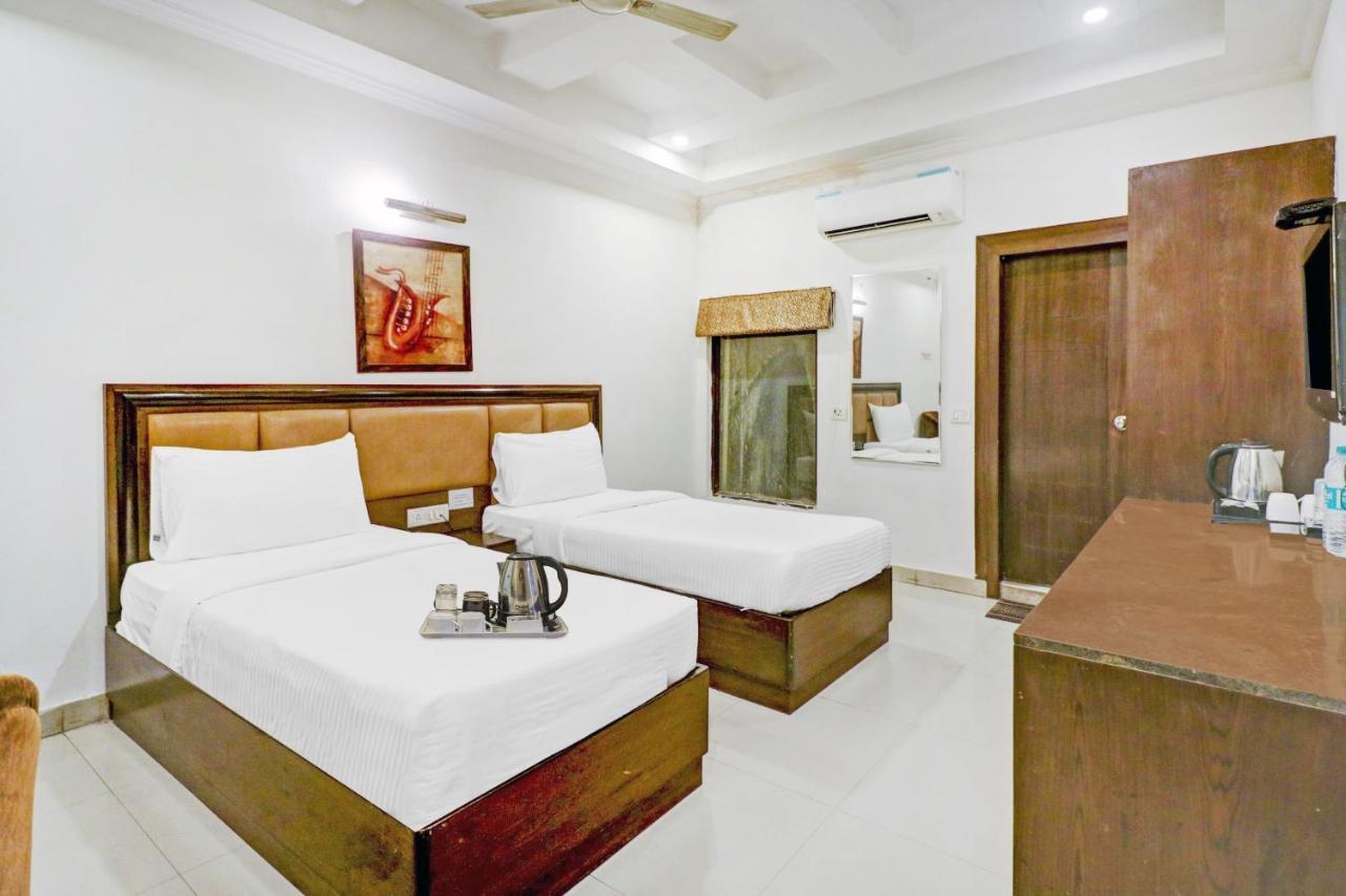 Townhouse 517 La Sapphire Near Delhi Airport Otel Yeni Delhi Dış mekan fotoğraf