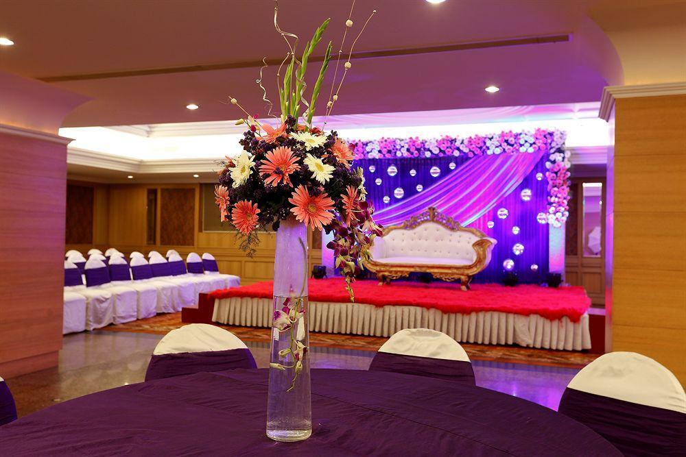 Townhouse 517 La Sapphire Near Delhi Airport Otel Yeni Delhi Dış mekan fotoğraf