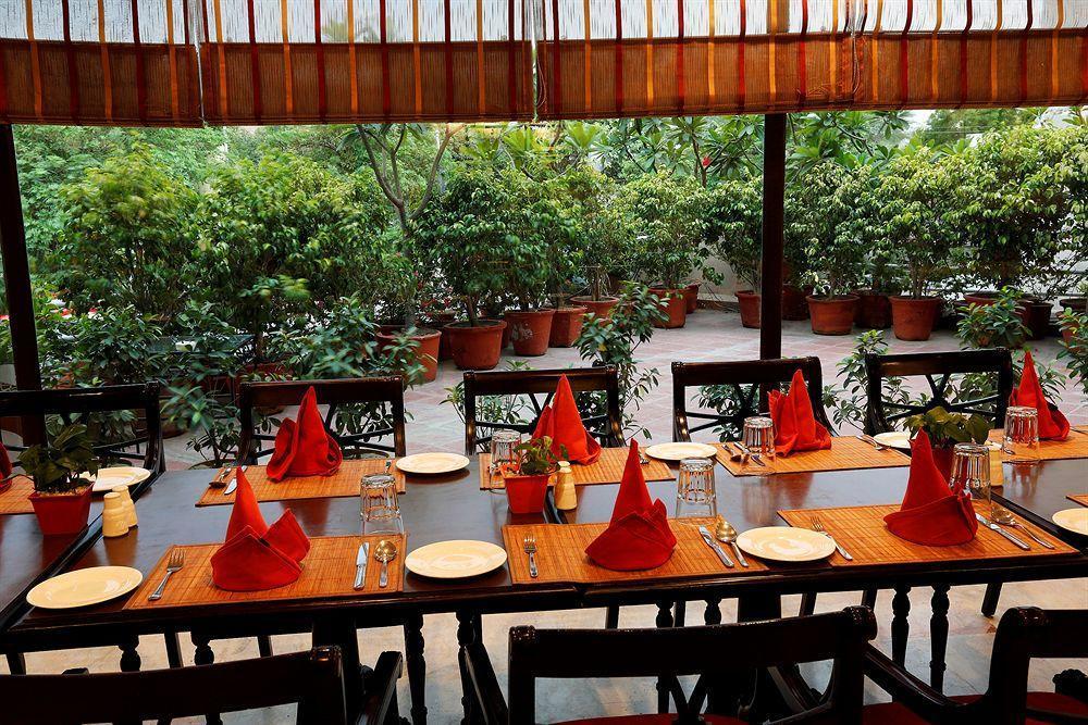 Townhouse 517 La Sapphire Near Delhi Airport Otel Yeni Delhi Dış mekan fotoğraf